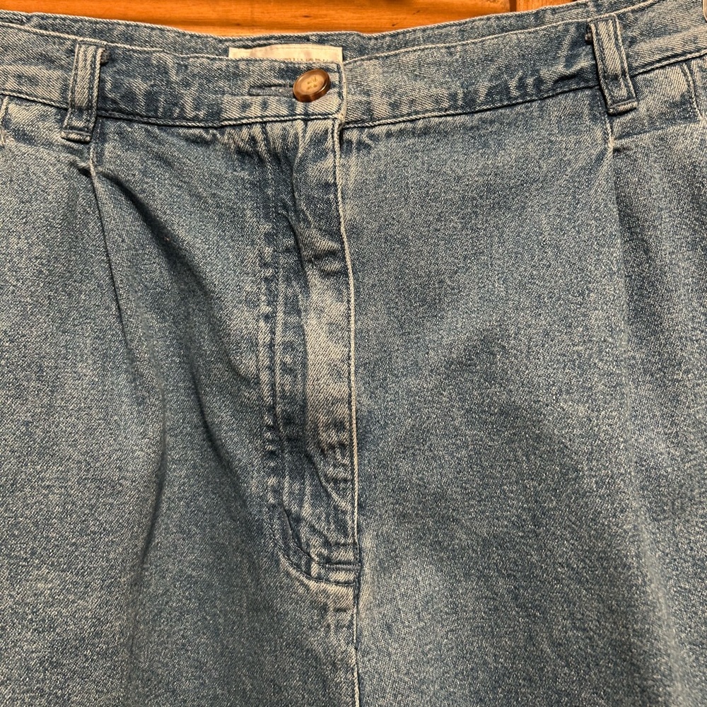 Vintage Jones New York Blue Denim Bermuda Shorts - Picture 3 of 12